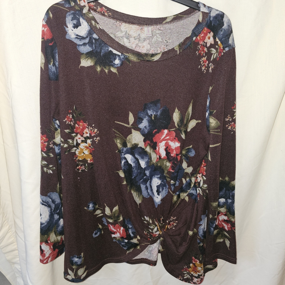 Floral Twist Front Blouse